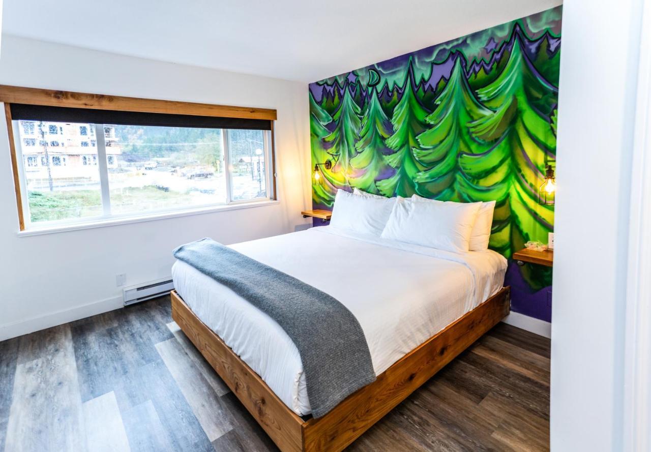 Crash Hotel Squamish Εξωτερικό φωτογραφία