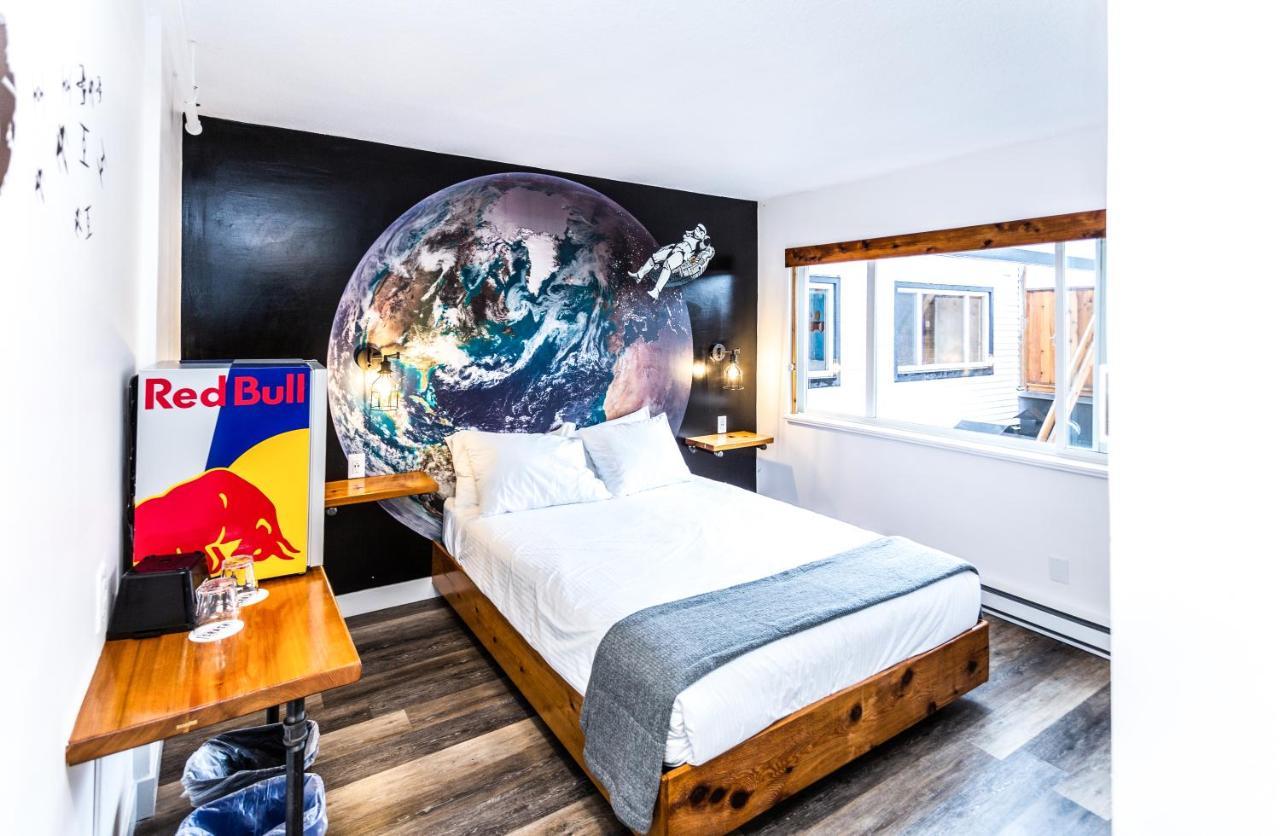 Crash Hotel Squamish Εξωτερικό φωτογραφία