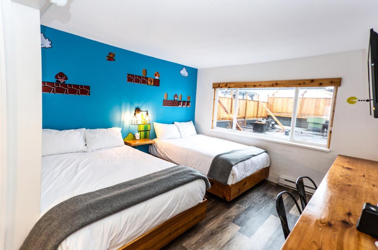 Crash Hotel Squamish Εξωτερικό φωτογραφία