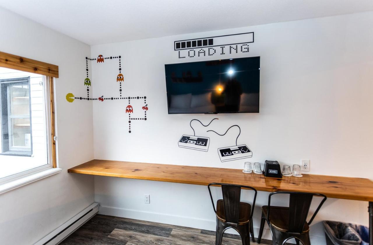 Crash Hotel Squamish Εξωτερικό φωτογραφία