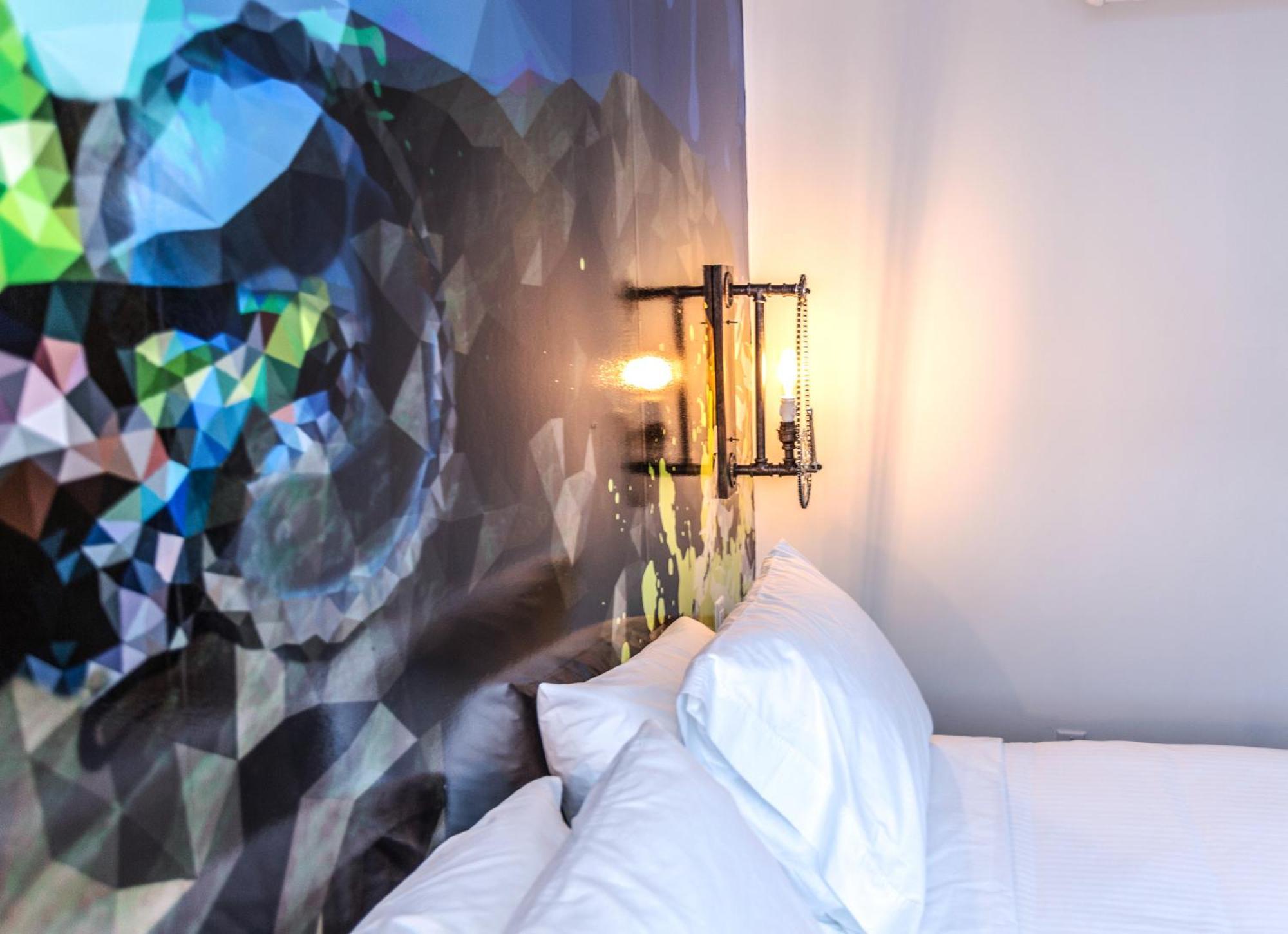 Crash Hotel Squamish Εξωτερικό φωτογραφία