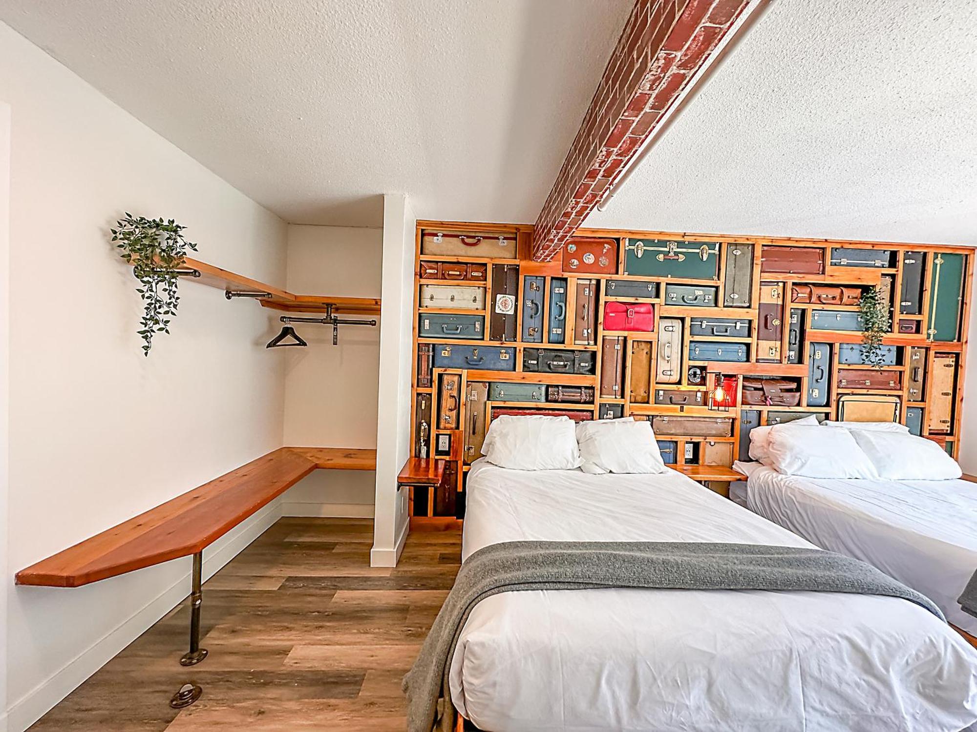 Crash Hotel Squamish Εξωτερικό φωτογραφία
