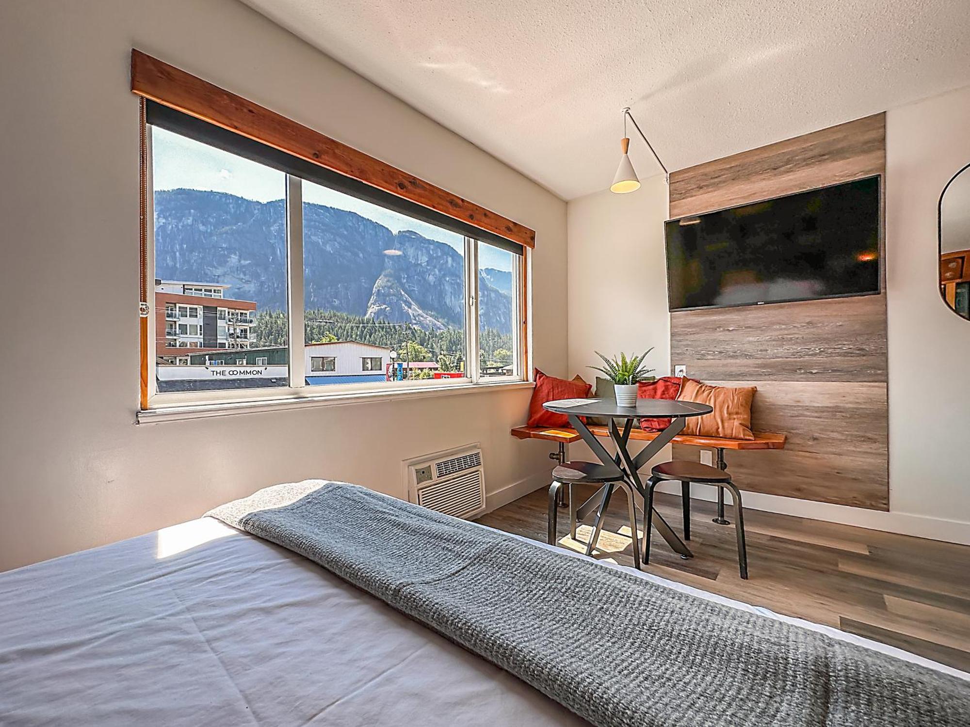 Crash Hotel Squamish Εξωτερικό φωτογραφία